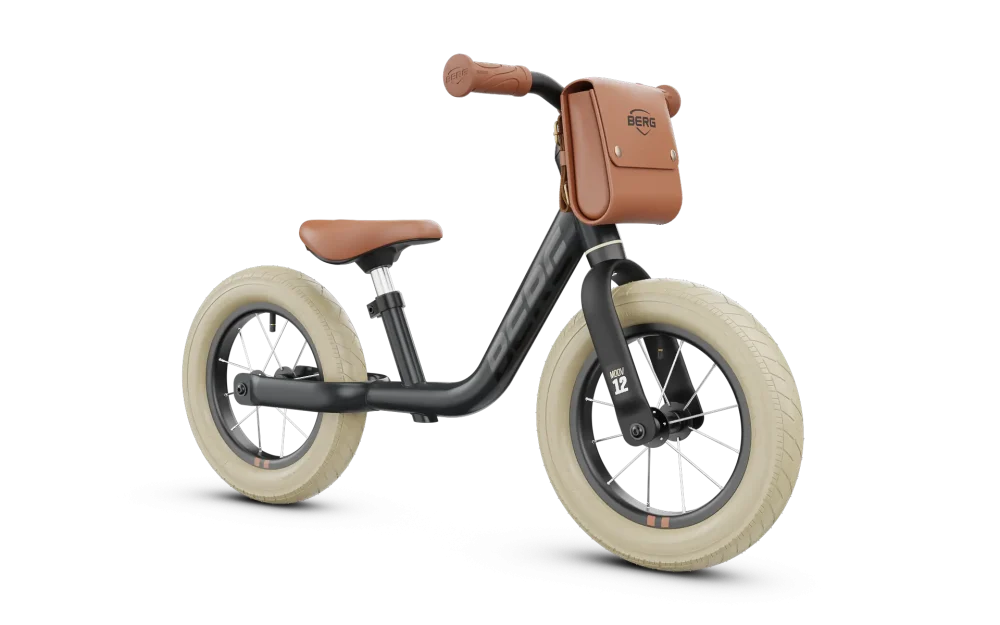 אופני איזון דגם MOOV 12 כולל צמיגי אויר של חברת BERG מהולנד בצבע Retro Black כולל תיק